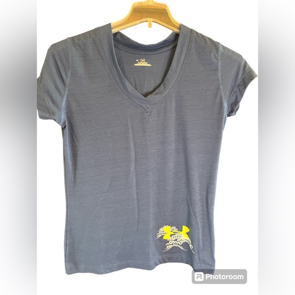 Under Armour Tee - Picture 1 of 5